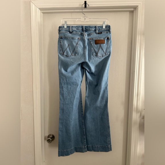 Wrangler womens flare 30x32 jeans - Picture 3 of 8